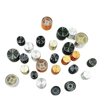 Hoogwaardige aluminium geluidsbesturingsknoppen zijn verkrijgbaar in vele maten voor potentiometers